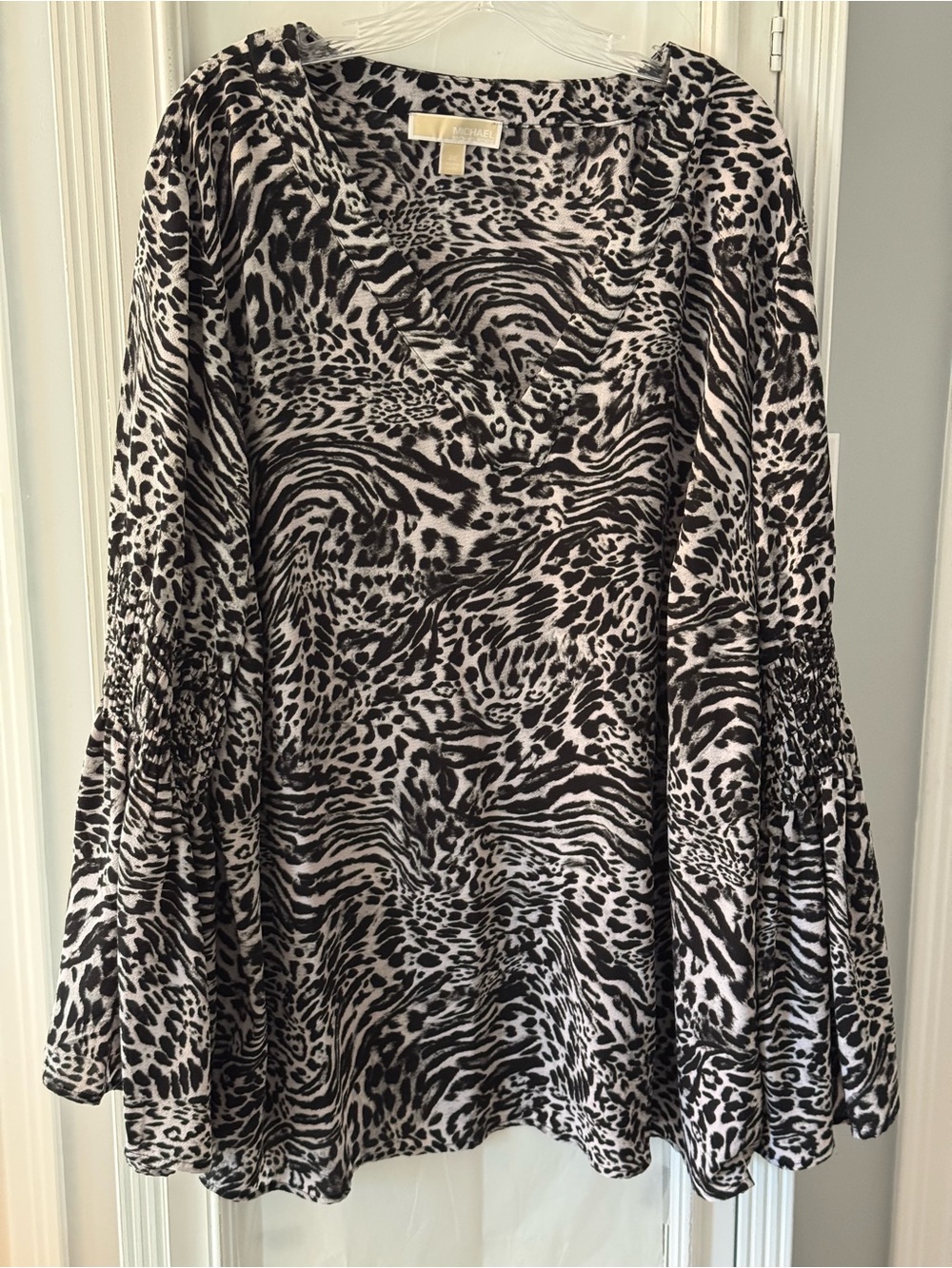 Michael Kors Black & White Animal Print V-Neck Tunic Bell Sleeves Size 3X